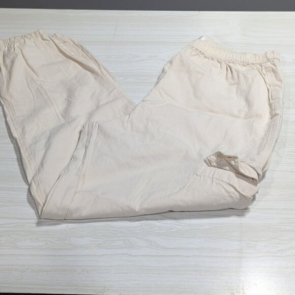High-Waisted Stretch Tech Cargo Jogger Pants  Cream Color Size Medium - Picture 5 of 6